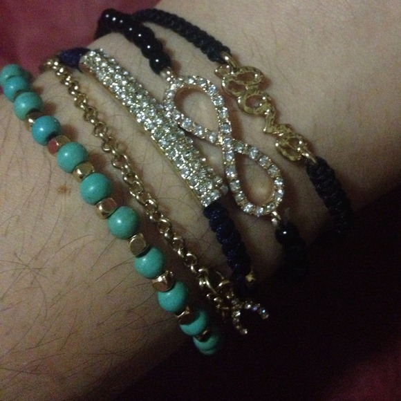 Jewelry - Cute Bracelet Bundle!