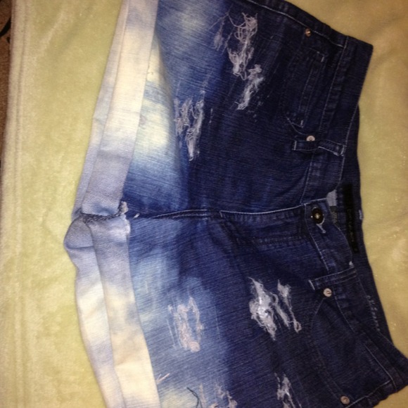 🚫🚫RESERVED🚫🚫Distressed shorts