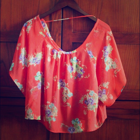 SOLD💌 Sheer happy top