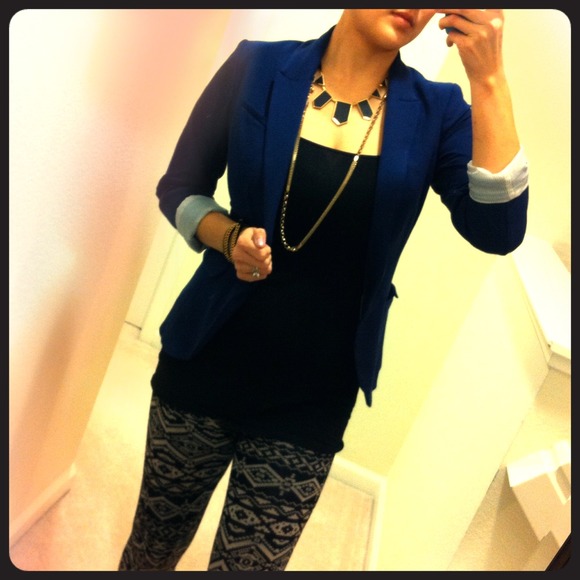 H&M Jackets & Blazers - Classic navy blazer