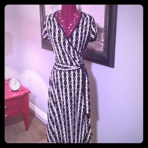 BUNDLED for Fuzzynavel Donna Morgan Dress