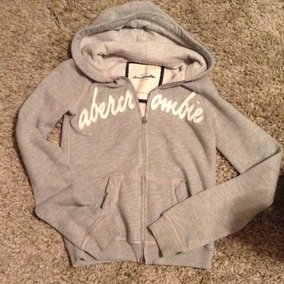 💢SOLD💢Abercrombie zip up