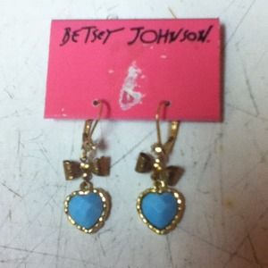 Betsey Johnson hearts