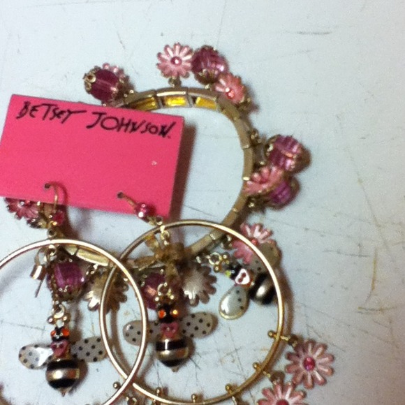 *sold* - Picture 2 of 2