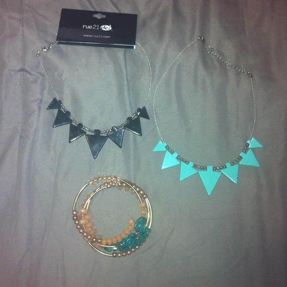 Cute 2 Necklaces and 1 bracelet(: