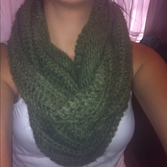 Olive Scarf(:
