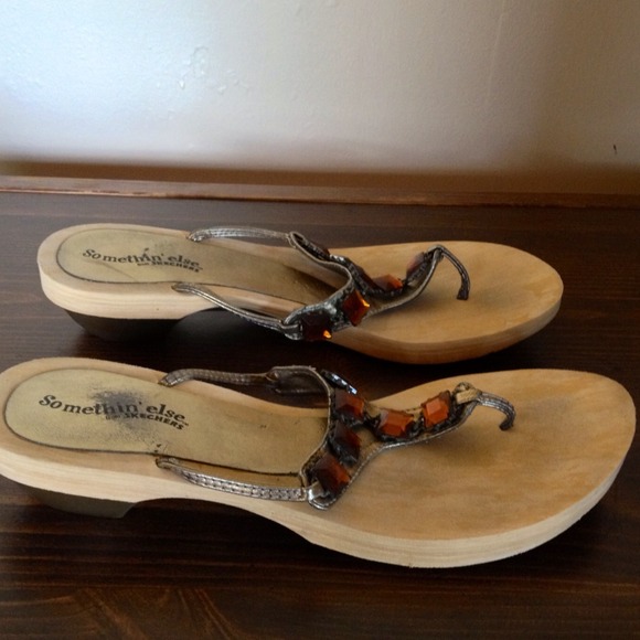 🔴RESERVED🔴Cute sketchers sandals! - Picture 2 of 3