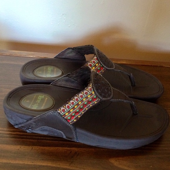 🔴SOLD🔴Sketchers tone ups! - Picture 2 of 3