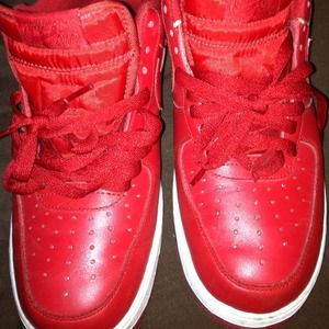 Men/ boys Nike air Forces size 9