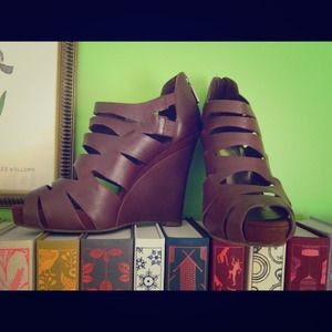 BCBG Maxazria Leather Sandal Wedges