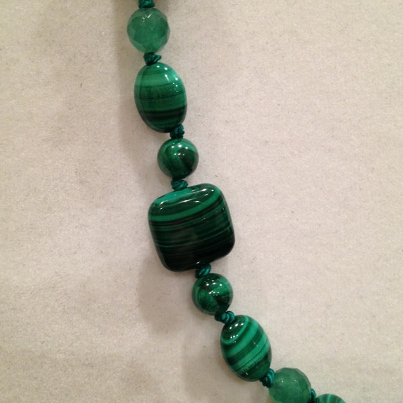 Malachite necklace - Picture 2 of 3