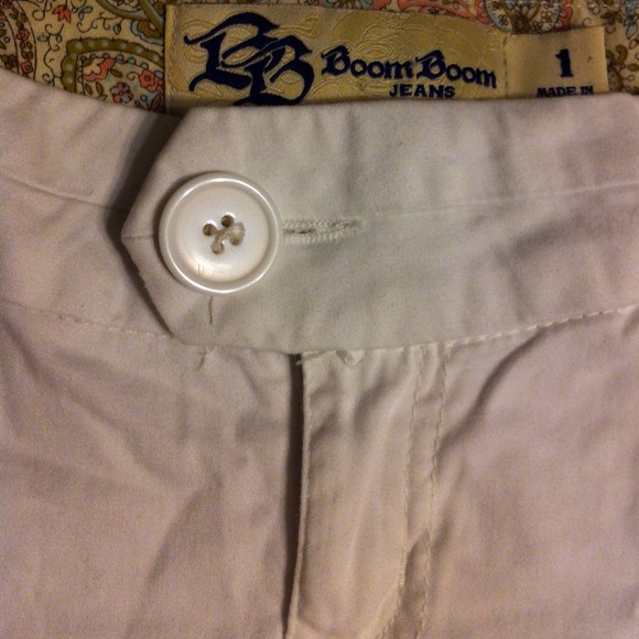 Never worn sz 1 boom boom shorts PERFECT CONDITION - Picture 4 of 4