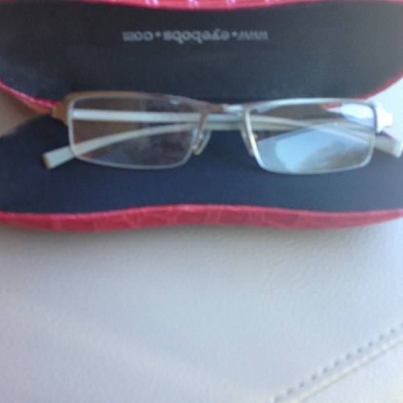 Foster Grant reader glasses in 1.5 strength