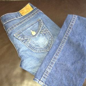 True religion sz 28 straight leg w/yellow buttons