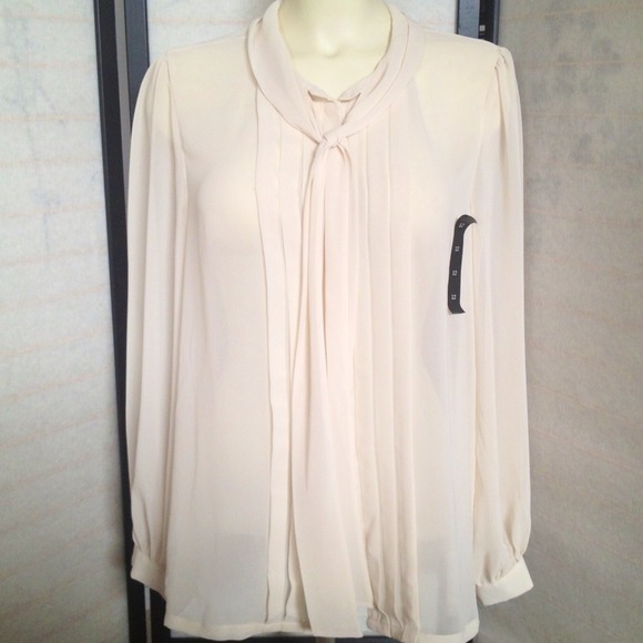Banana Republic Tops - SOLD NWT Banana Republic White Pleated Blouse Tie