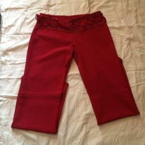 Really cute, zip in back red pants