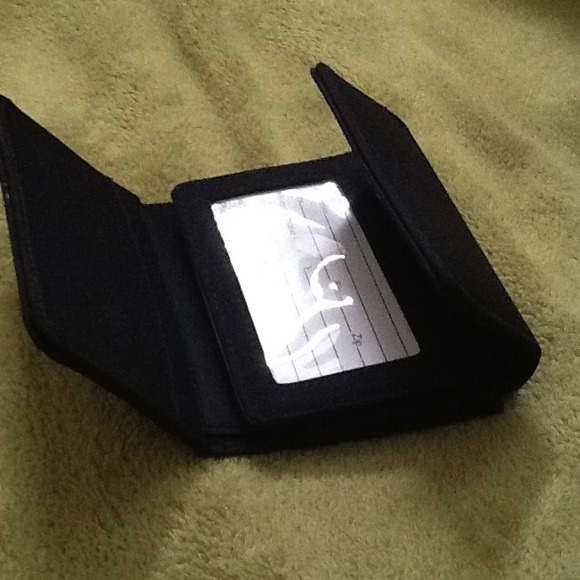 Bundle-Hold @ mkbterry. - Picture 2 of 4