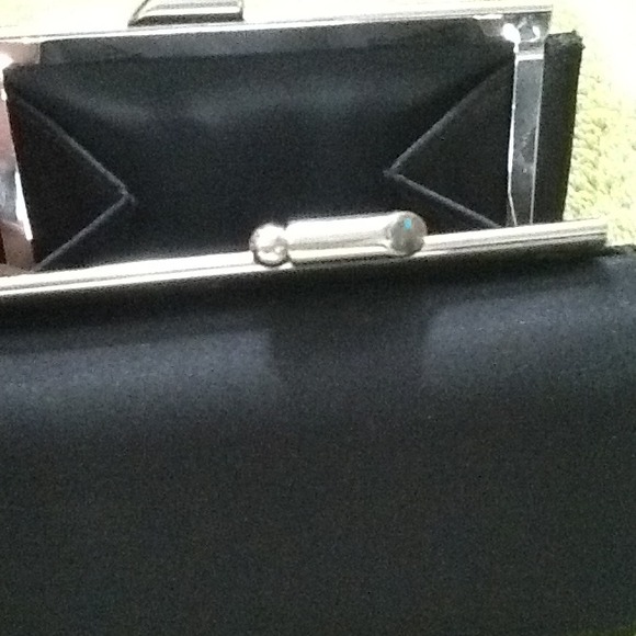 Bundle-Hold @ mkbterry. - Picture 4 of 4