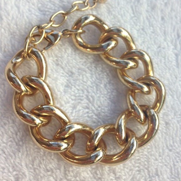 Goldtone bracelet