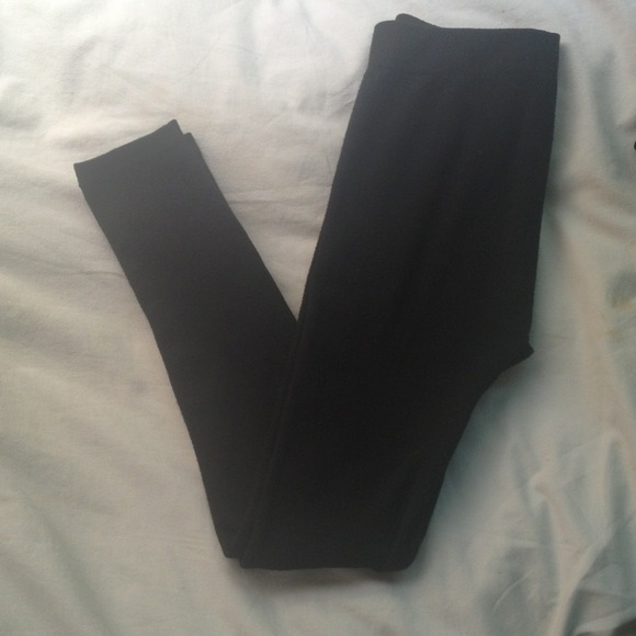 Black leggings