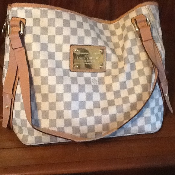 Louis Vuitton big bag I've used this a lot!