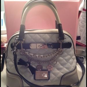 Leather small quilted Guess Satchel.