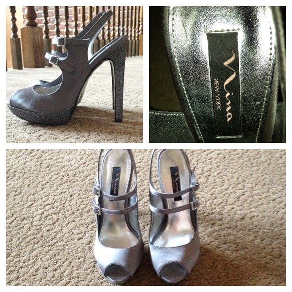 Nina Women's Oscar Platform Pumps