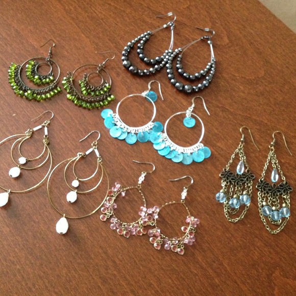 🔴 SOLD 🔴 Earrings Bundle