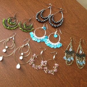 🔴 SOLD 🔴 Earrings Bundle