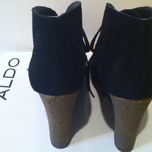 ❌❌SOLD - ALDO booties!!! ❌❌ - Picture 3 of 4