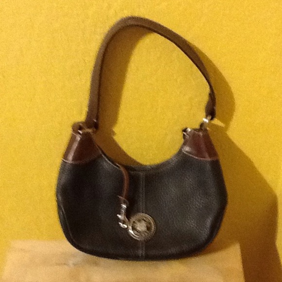 REDUCE. Small Authentic Dooney & Bourke. 👜👜