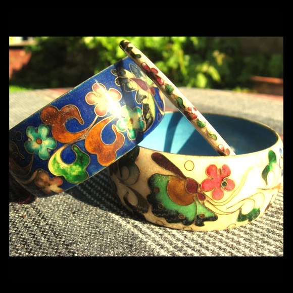 SOLD AS BUNDLE... 3 vintage Cloisonné bracelets