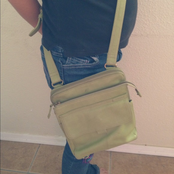 Olive green fossil purse