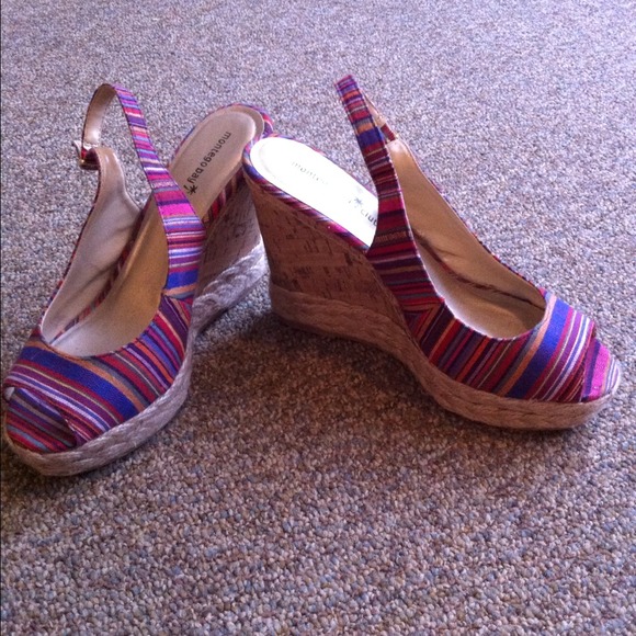 Trendy Peeptoe Wedges