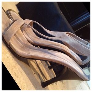 RESERVED  Pliner Couture T Strap Sandal Sz 8.5