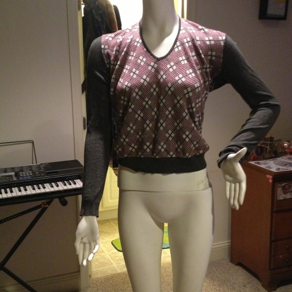 Patterned sweater