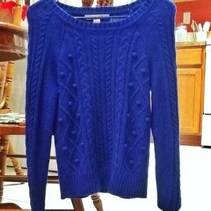 SOLD!!!!!! Gorgeous Blue Knit Sweater