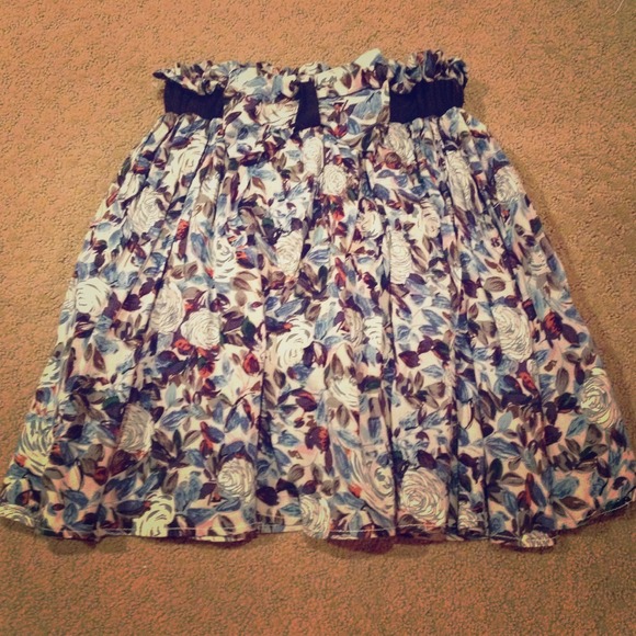 Gracia Dresses & Skirts - Floral Flare Skirt Gracia Dresses & Skirts - Floral Flare Skirt