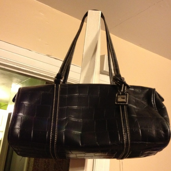 ☑PRICE REDUCTION☑Authentic Dooney & Bourke handbag - Picture 3 of 4