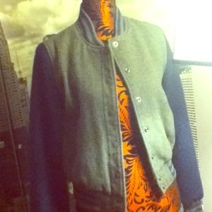 Letter men's fashion blazer.