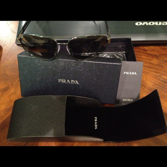 ⛔SOLD⛔Authentic Prada mens sunglasses