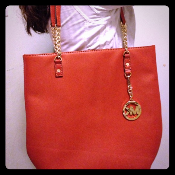 SOLD TO LOBUGG24💖💖Authentic Michael Kors Handbag