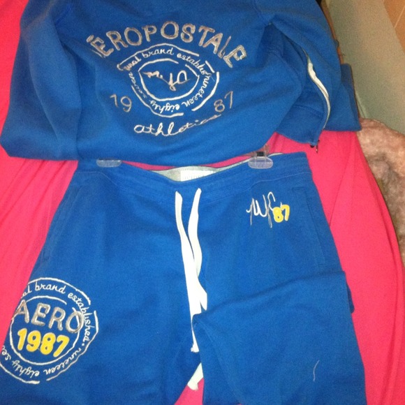 Aeropostale sweat Suit