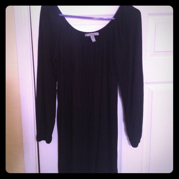 Long sleeve black casual dress