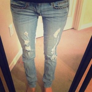 RESERVED American Eagle Destroyed Skinny Jeans