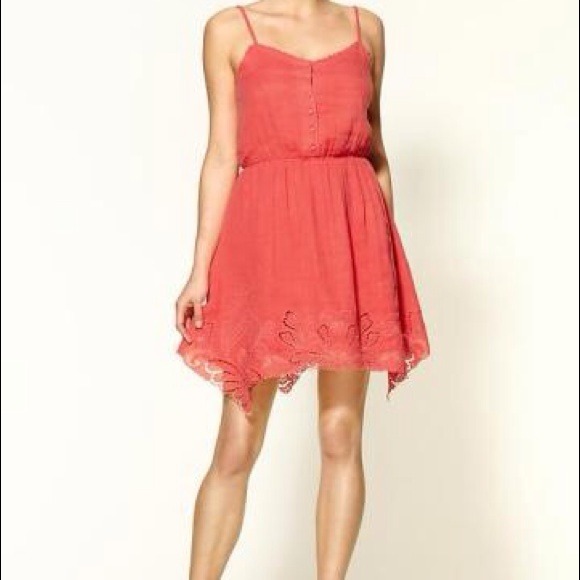 🎉SOLD🎉NWT Piperlime Embroidered gauze summer dress