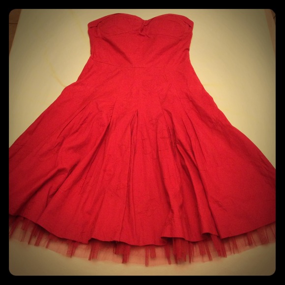 RESERVED Cute sleeveless party dress