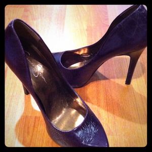 Jessica Simpson 4" high heels