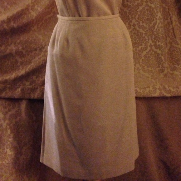 🎊Host Pick!🎊🌟Taupe & Cream Three-Piece Suit🌟 - Picture 4 of 4