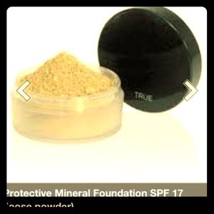 TRUE Loose foundation powder
